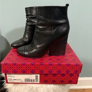 TORY BURCH Grove 100MM
Bootie Black Leather